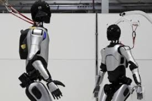 Llega a Nuevo Le&oacute;n empresa de robots humanoides; es la primera de AL