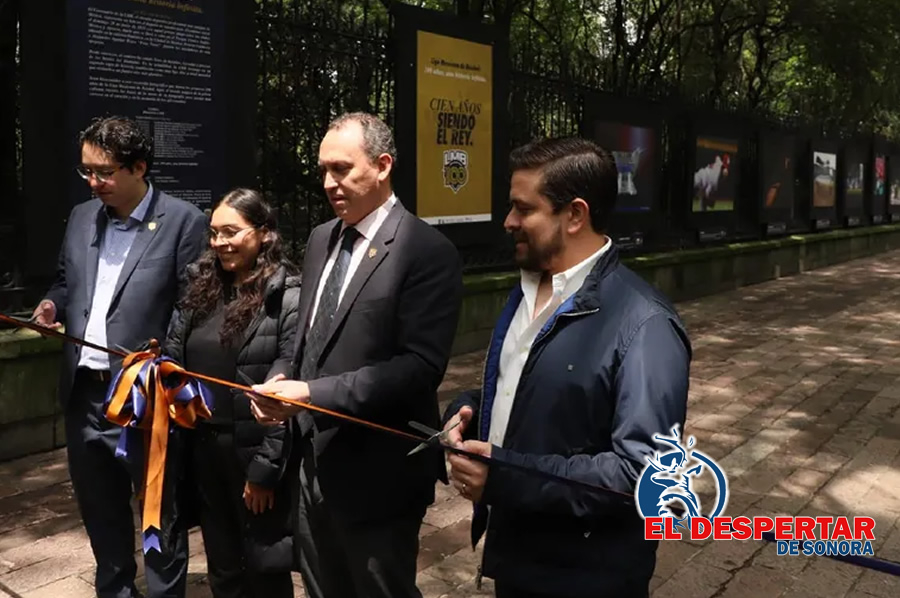 LMB inaugura exposición fotográfica