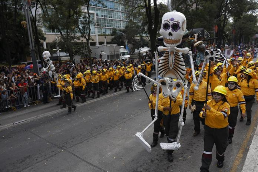 México celebra un desfile de Día de Muertos cada vez más internacional