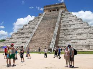 &iexcl;M&eacute;xico supera r&eacute;cord de visitantes! Llegaron 8.3 millones en octubre, aument&oacute; 10.7% respecto a 2024