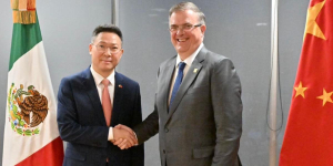 China &lsquo;reclama&rsquo; a M&eacute;xico que perder&aacute; 9 mil mdd por sus aranceles: &lsquo;Vemos barrera al comercio e inversi&oacute;n&rsquo;