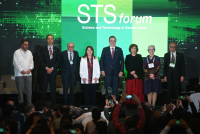 • La gobernadora Margarita González Saravia y el secretario de Economía del Gobierno de México, Marcelo Ebrard Casaubon, encabezaron el acto inaugural de este evento internacional que también integra el STS Forum • En Xochitepec se reunieron personas
