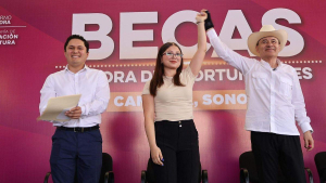 Sonora primer estado en universalizar becas en el nivel superior