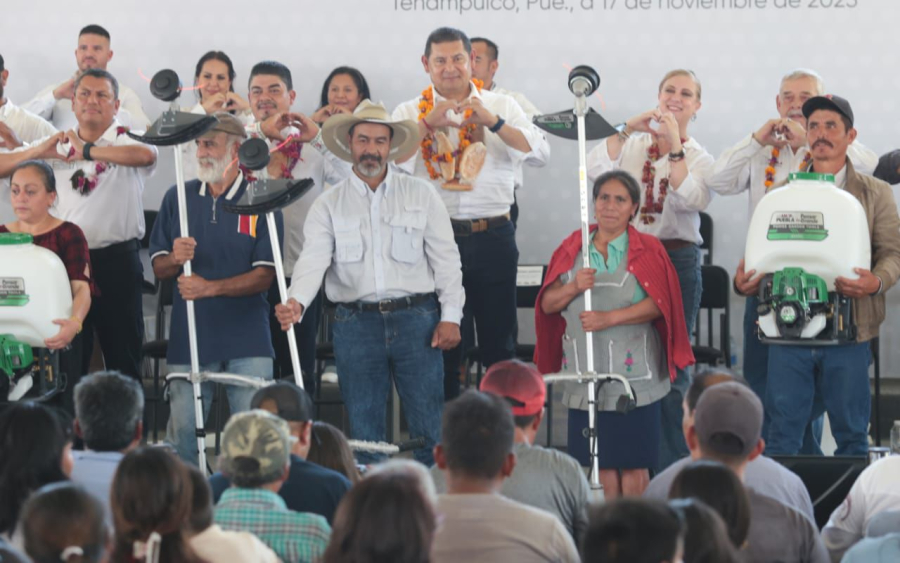 Insumos y tecnología para el campo impulsan soberanía alimentaria en Tenampulco