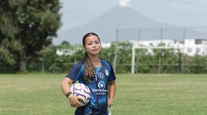 Conoce a Adaira Nakano, jugadora del Puebla Femenil que supera las barreras del idioma con futbol